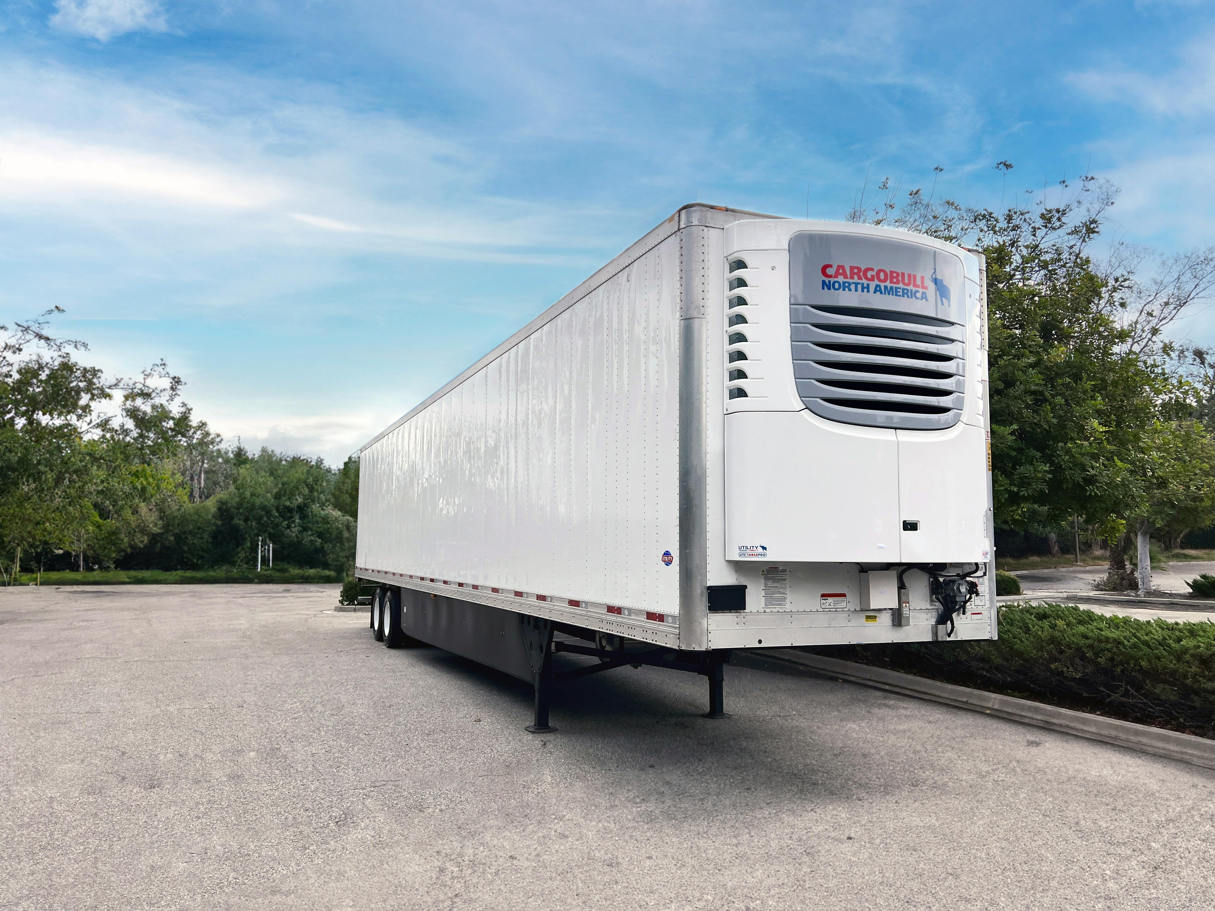 Groundbreaking Hybrid Refrigeration Units Now Available from Utility Trailer Throughout North America