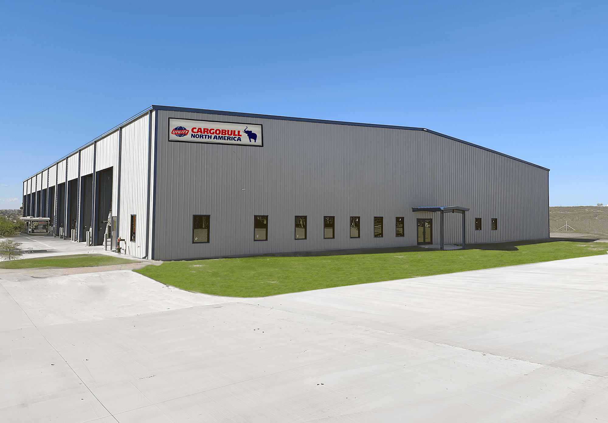 Utility Trailer Manufacturing Co. Opens New Eagle Pass, Texas Facility to Support CBNA TRU Final Assembly Operation